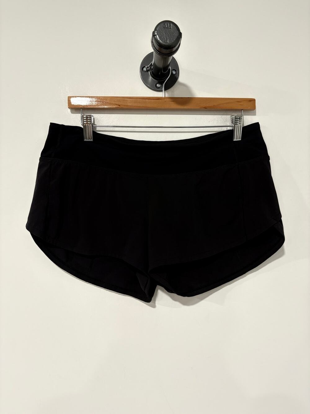 Lululemon Speed Up Shorts 2" Black Size 8